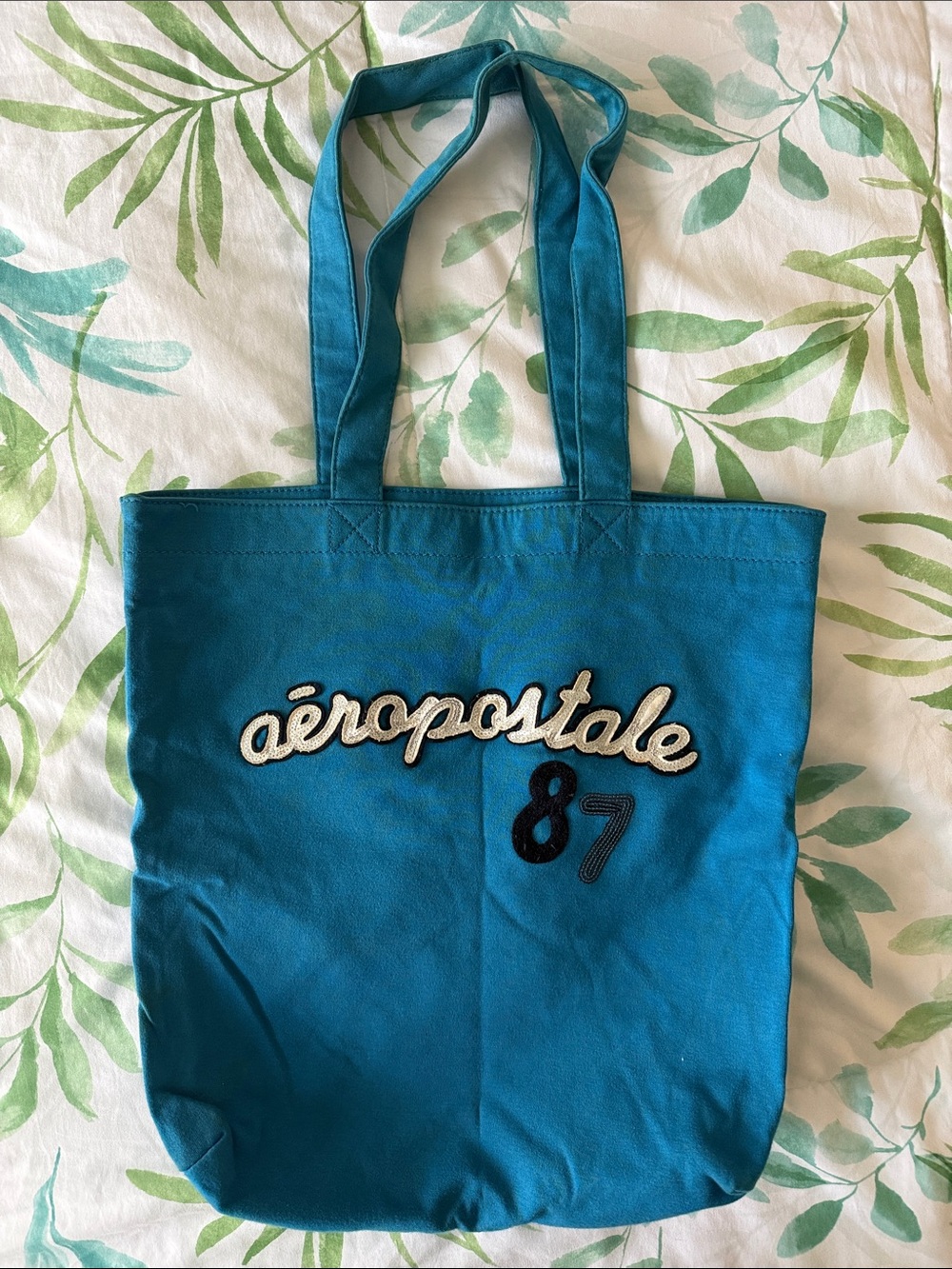 Aeropostale Tote